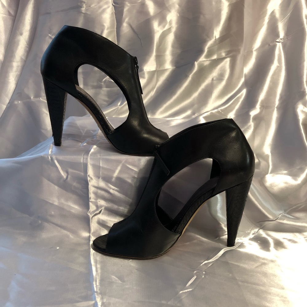 Vince Camuto Heels